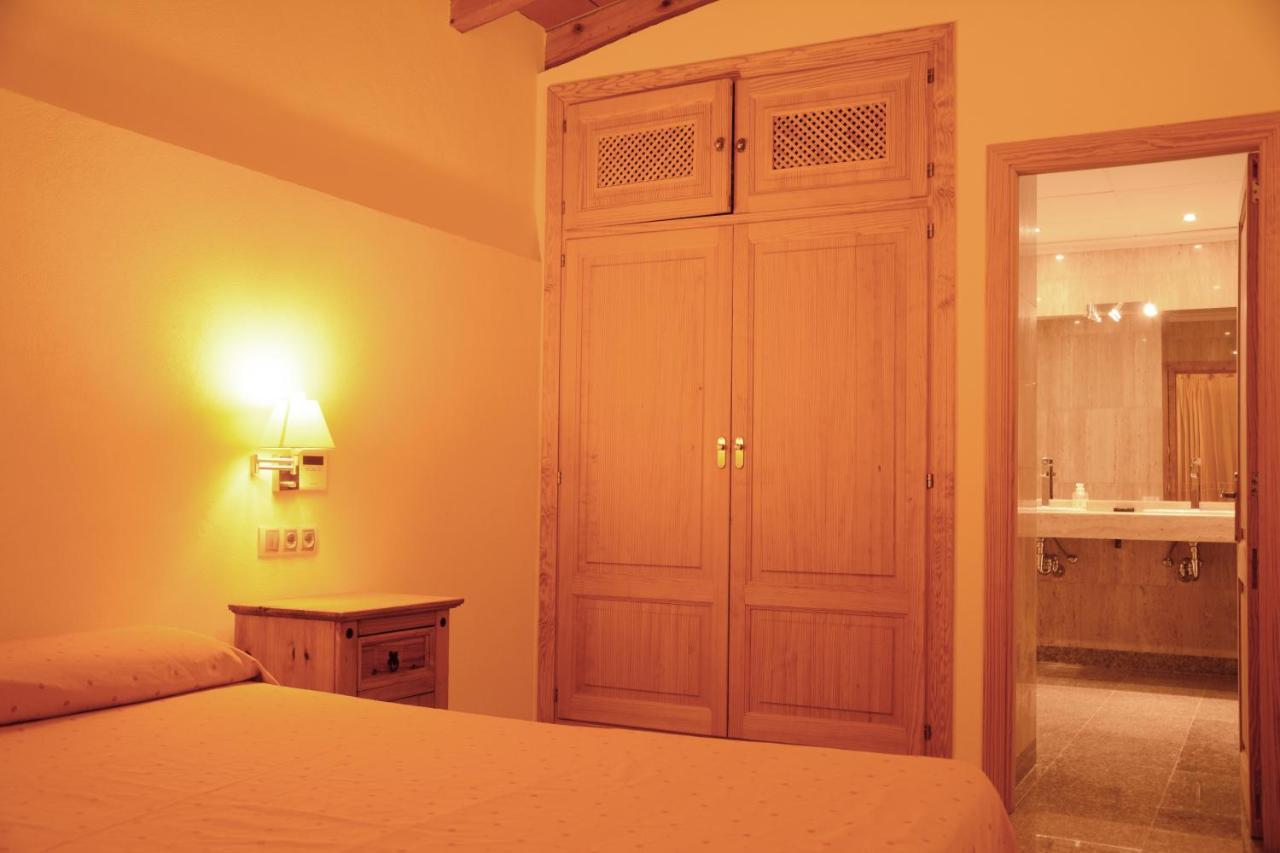 Son Burgues 4* Petra (Mallorca)