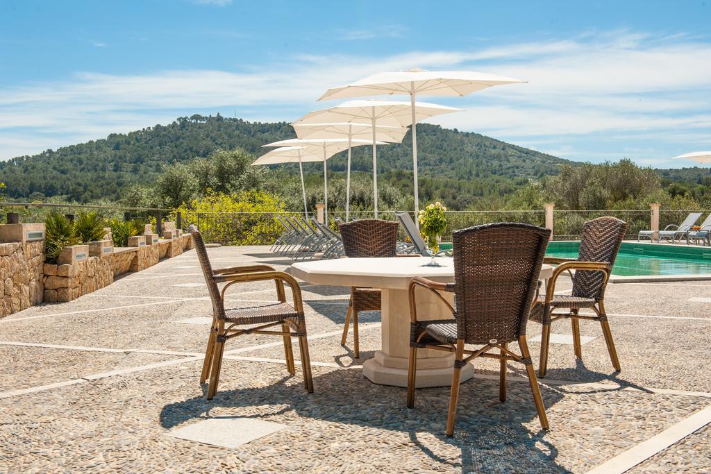 Son Burgues 4* Petra (Mallorca)